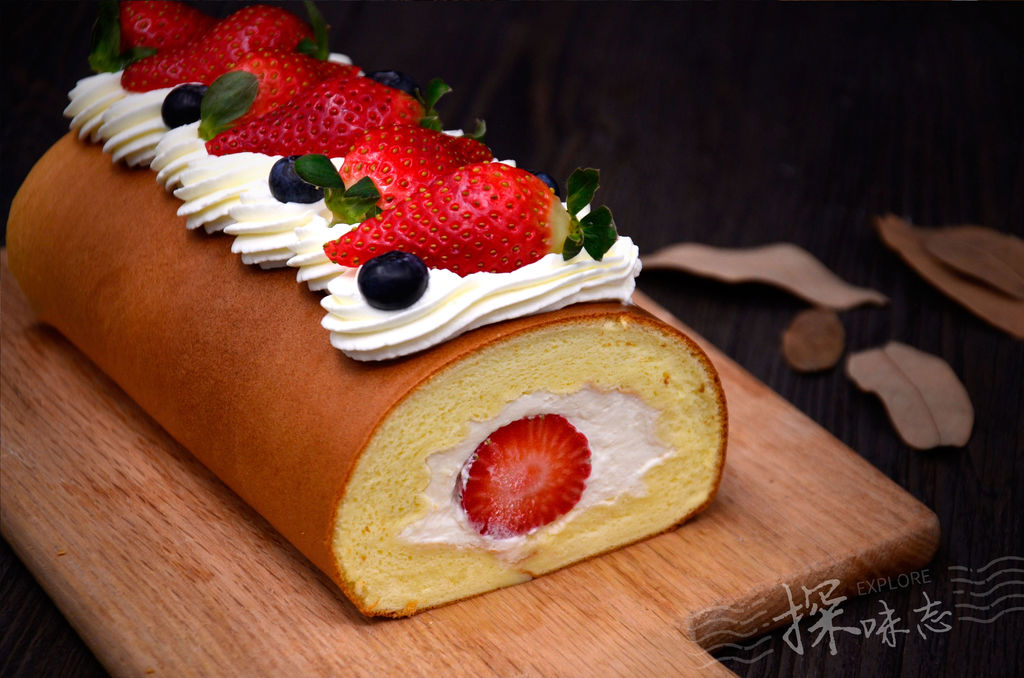 【草莓浮云蛋糕卷】——草莓季系列美食