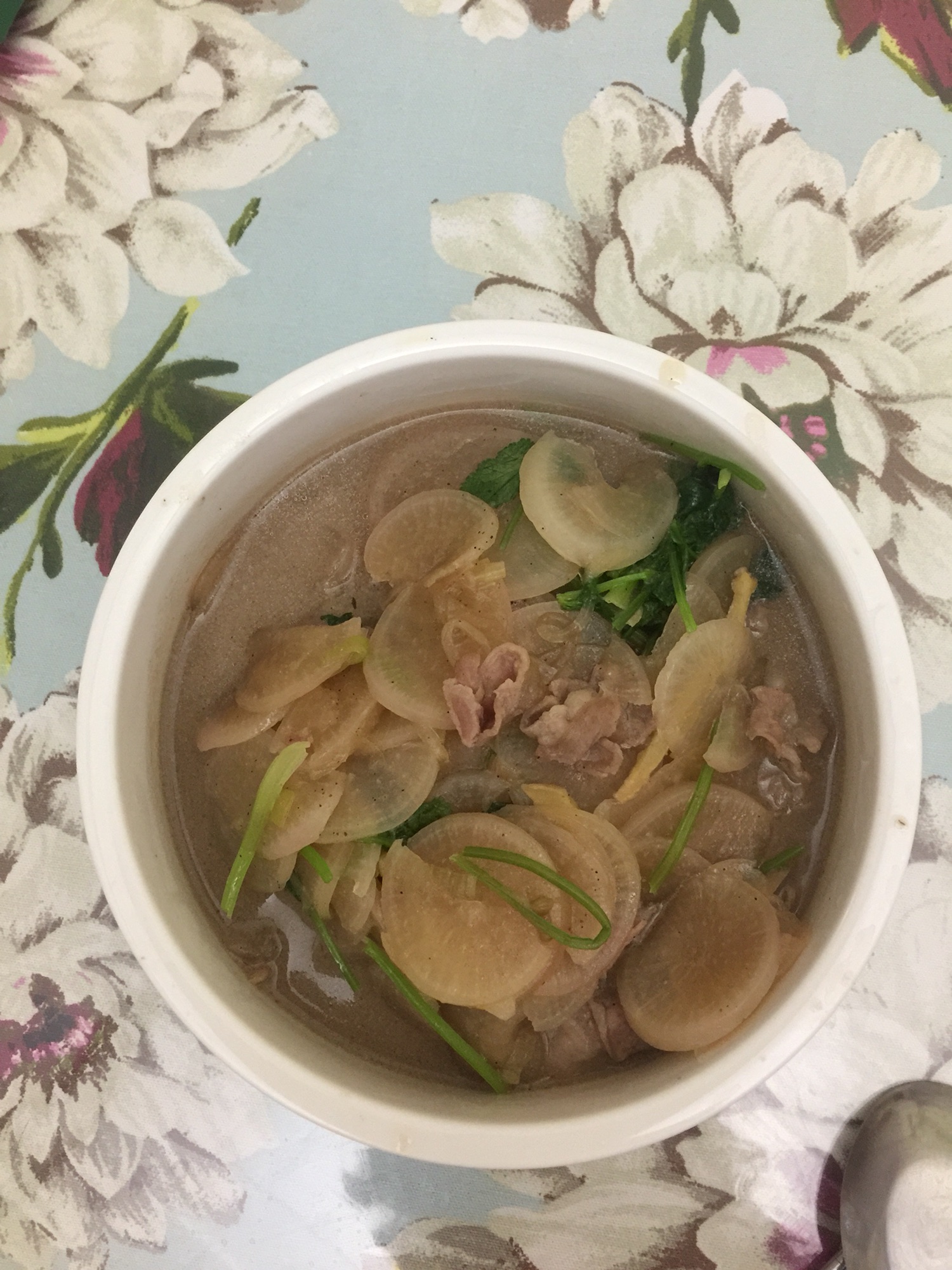 水萝卜羊肉汤