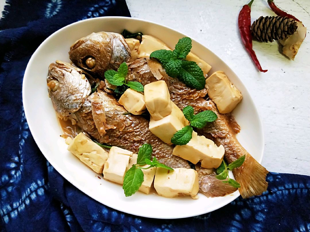 黄花鱼炖豆腐 鲜嫩的美味