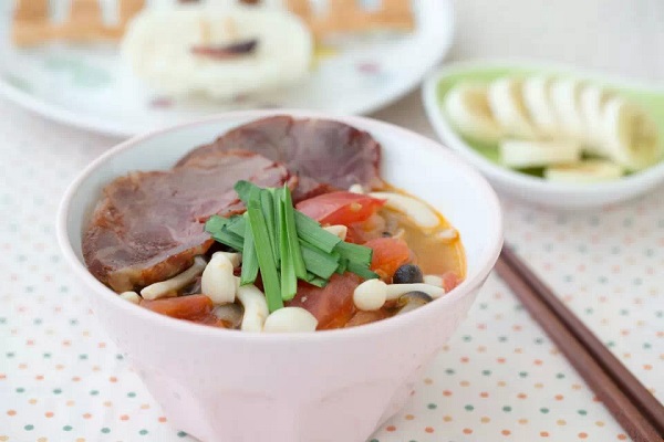 简单又美味--番茄蘑菇汤