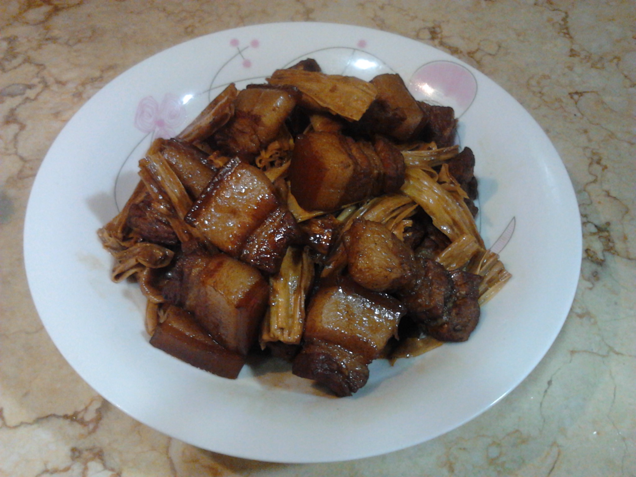 腐竹红烧肉