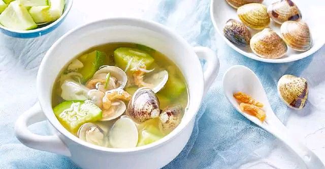 黄蛤蔬菜汤