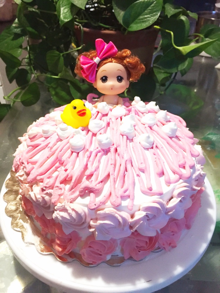 迷糊娃娃洗澡生日蛋糕--给自己做的生日蛋糕
