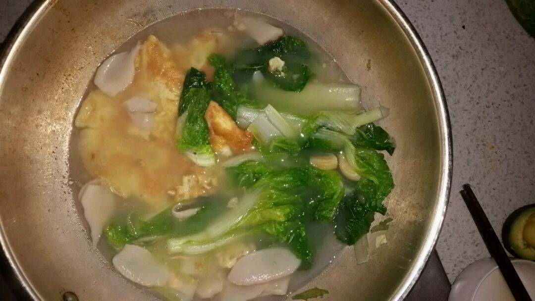 银鱼煎蛋白菜汤
