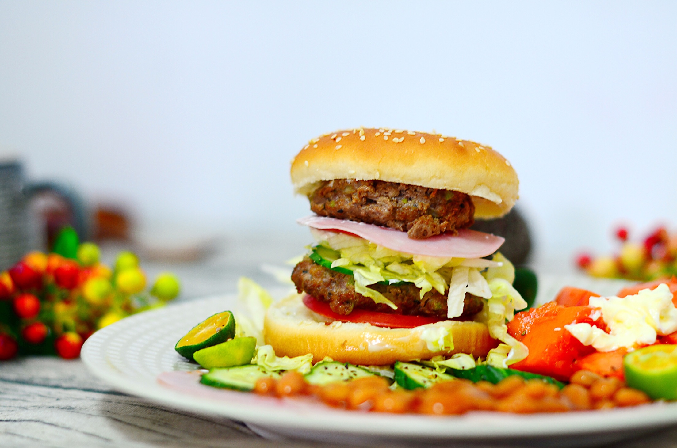 减肥增肌低脂双层牛肉汉堡