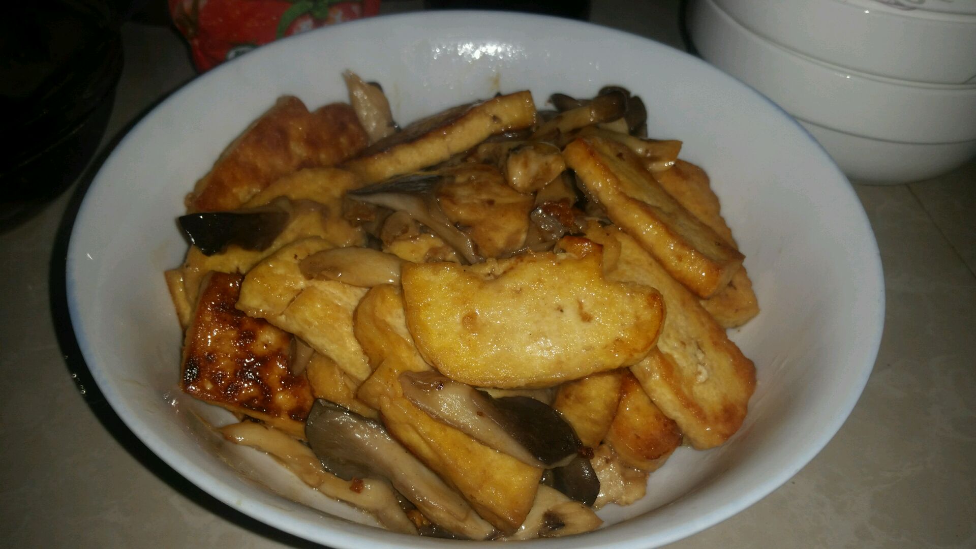 平菇炒豆腐
