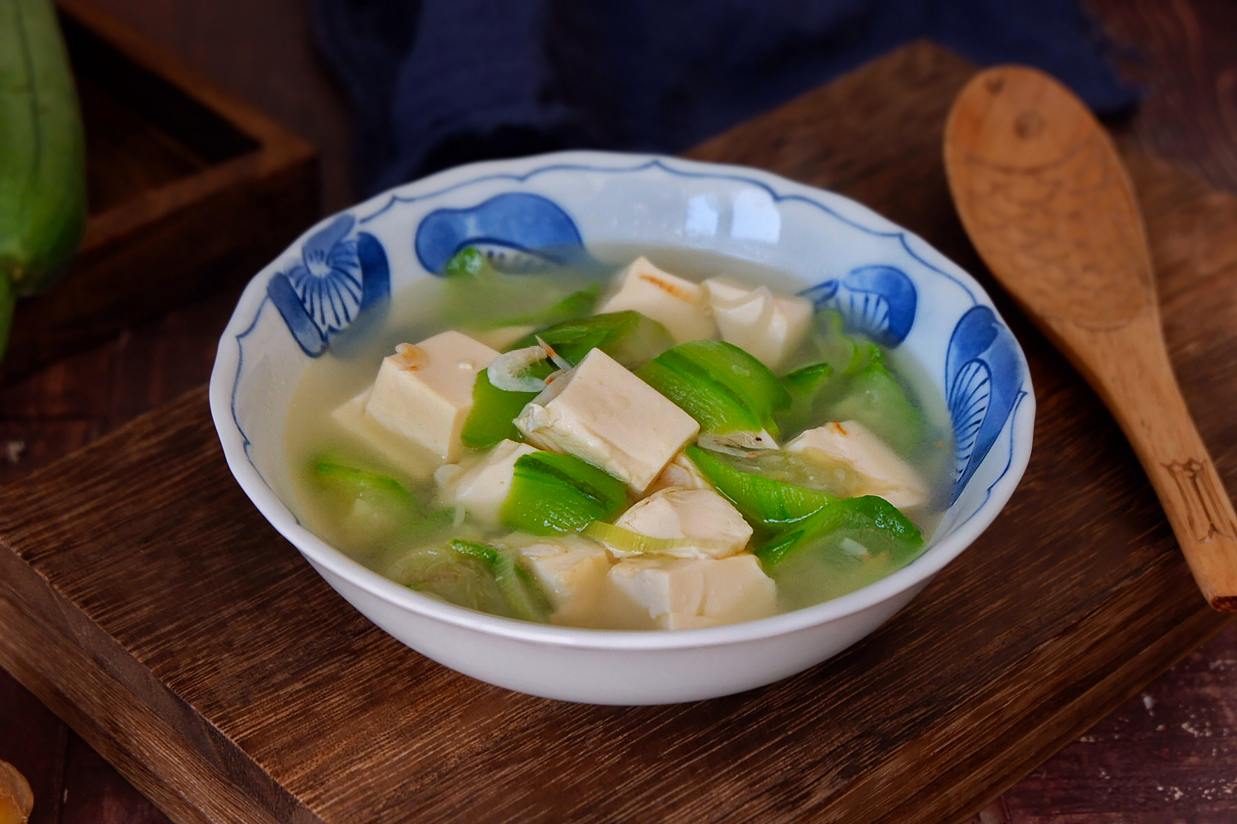 虾皮丝瓜豆腐汤