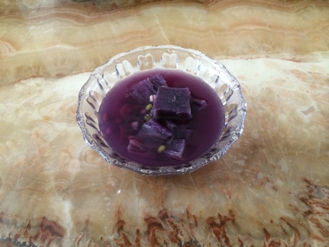 紫薯彩豆消暑汤