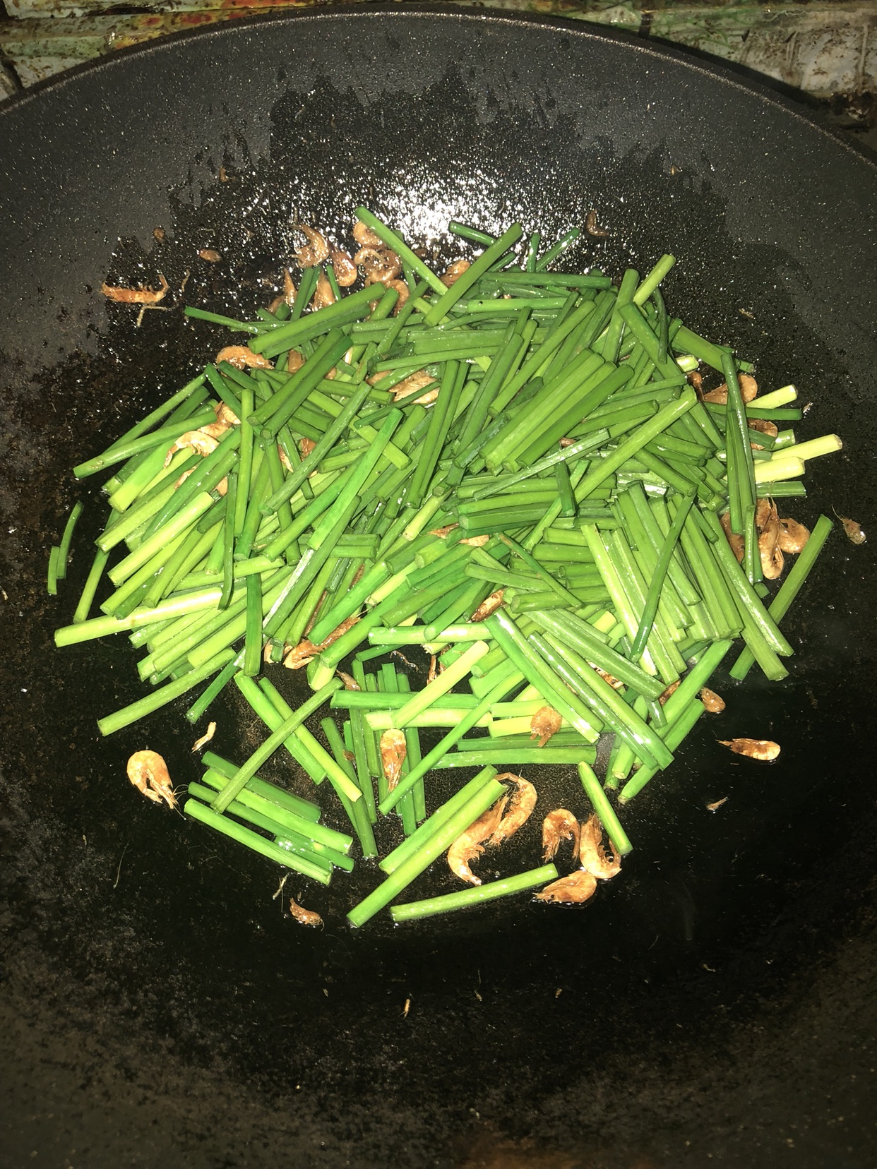 韭菜苔炒海米