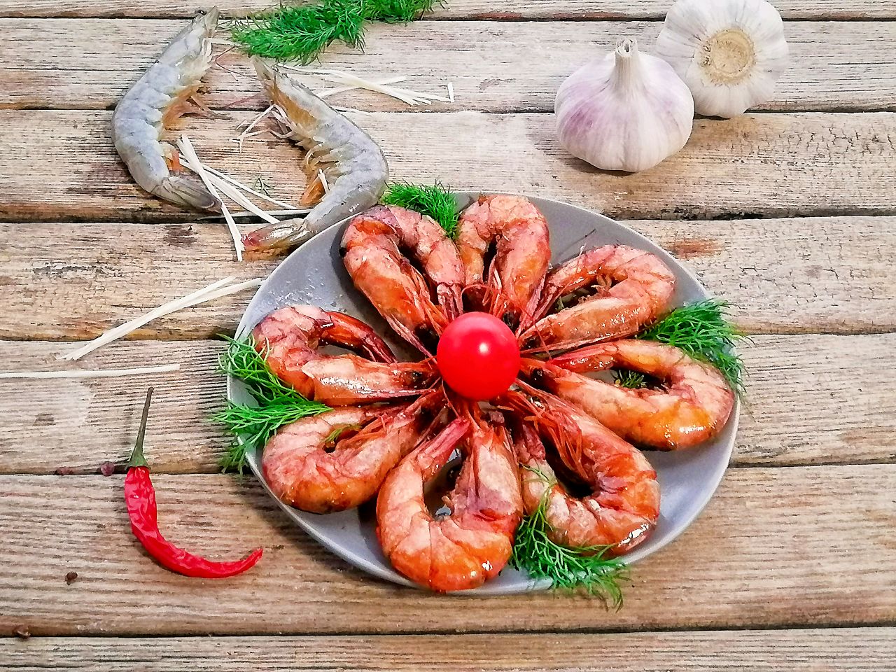 大厨教你做Q弹鲜美的红烧虾，好吃的吮手指头
