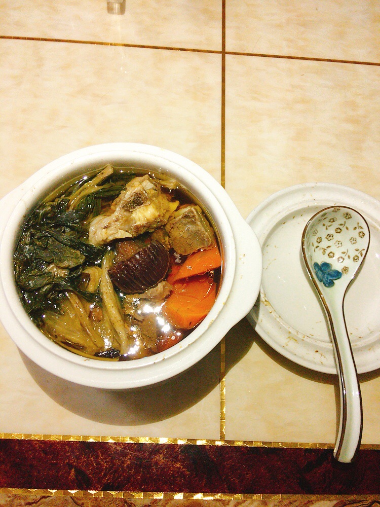 “美食视频挑战赛”菜干红萝卜猪骨汤