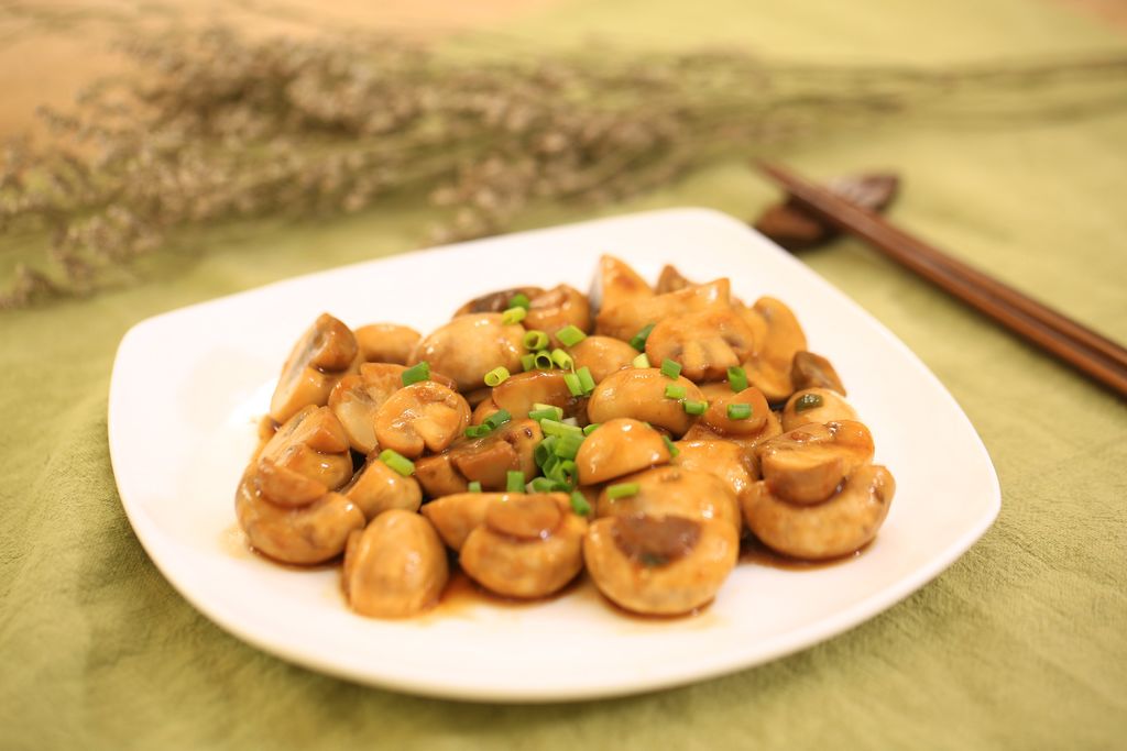 素炒鲜口蘑-迷迭香