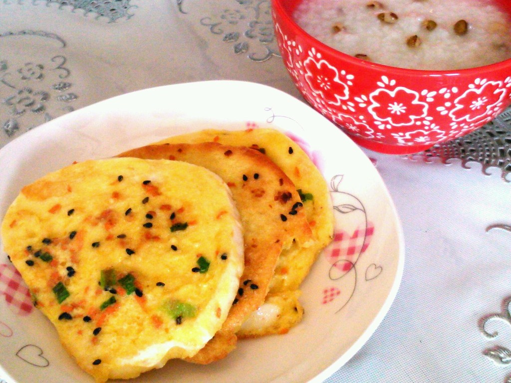 早餐系列→香煎馒头片+绿豆粥