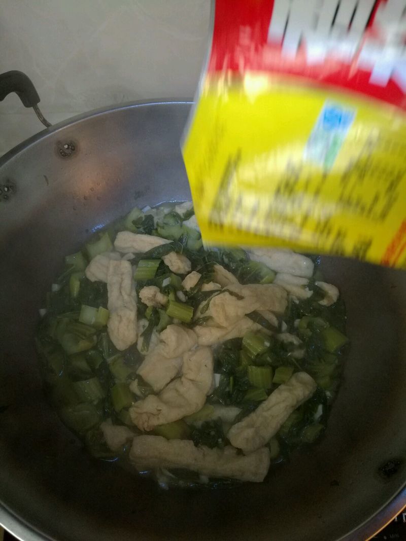 青菜煮油豆腐