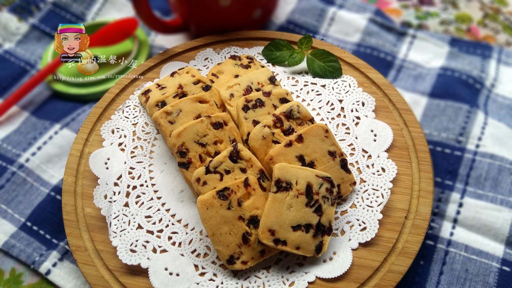 【蔓越莓饼干】：香酥酸甜，入口体会到满满的幸福感！