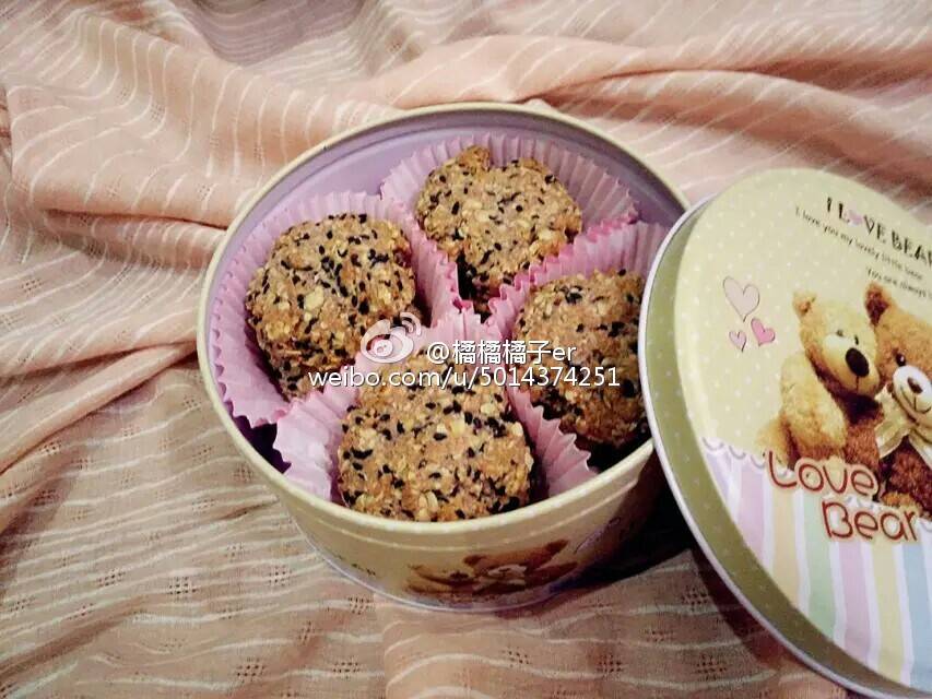 黑芝麻紫薯燕麦饼干
