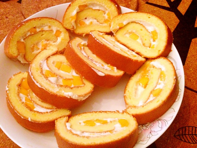 芒果瑞士卷 芒果戚风蛋糕卷（10寸方烤盘）