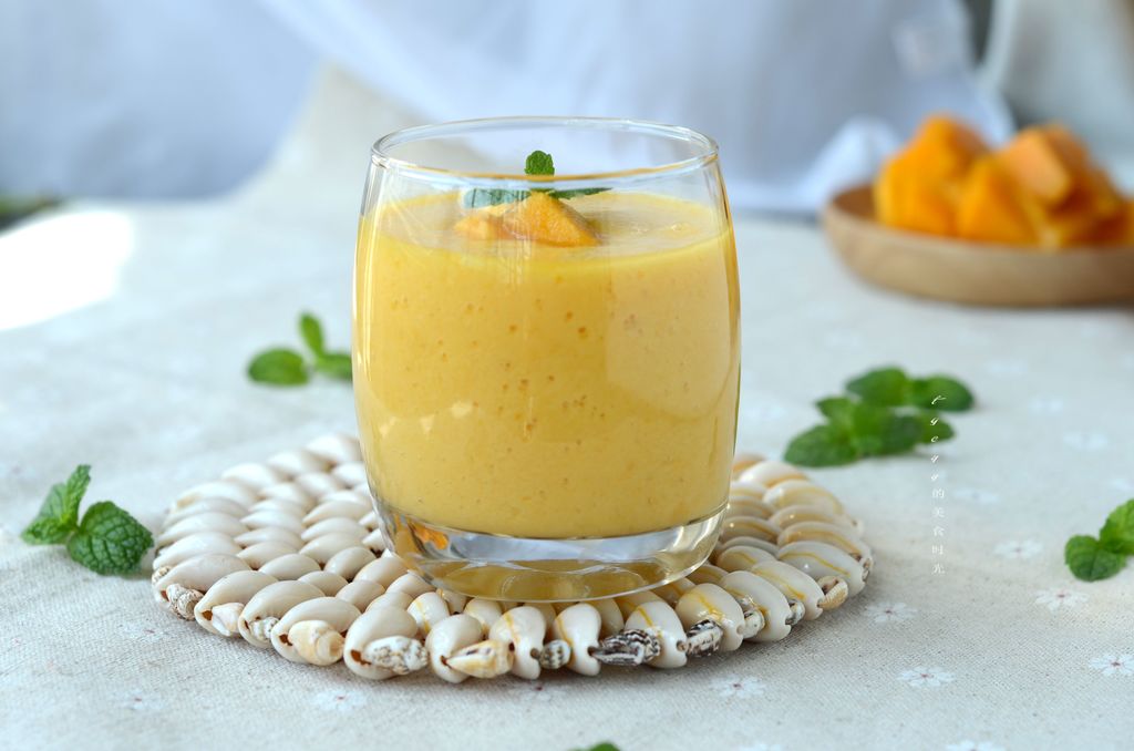 酸奶芒果汁