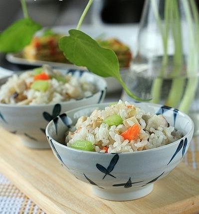 蔬菜糙米饭