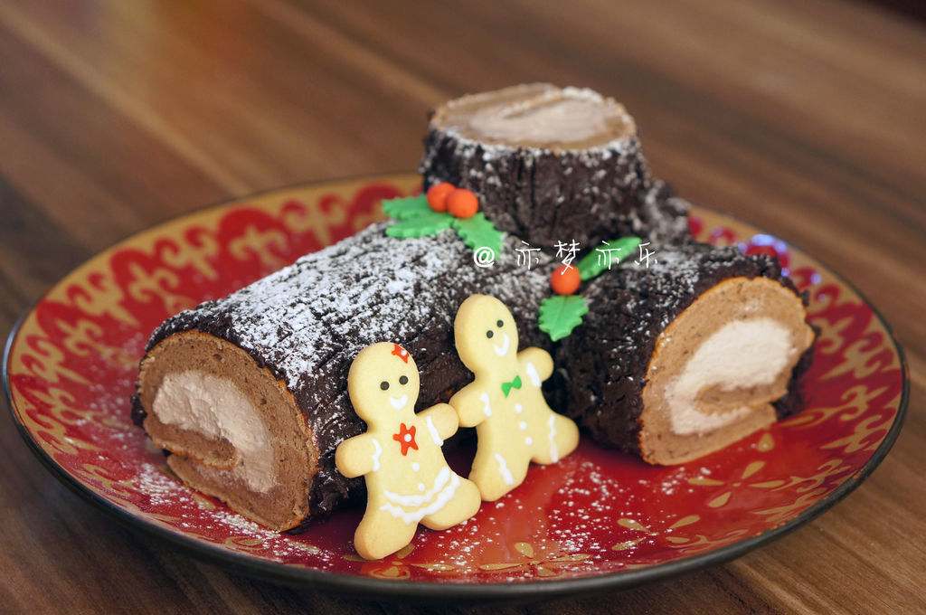 充满节日气氛的圣诞蛋糕——巧克力树桩蛋糕
