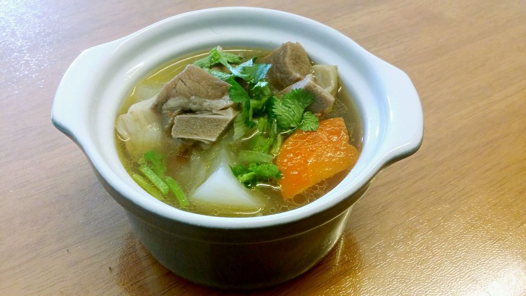 清炖羊肉汤--冬季暖身