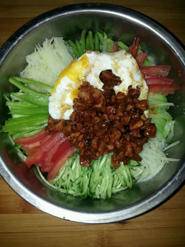 韩式拌饭(不用韩式辣酱的中国式拌饭)