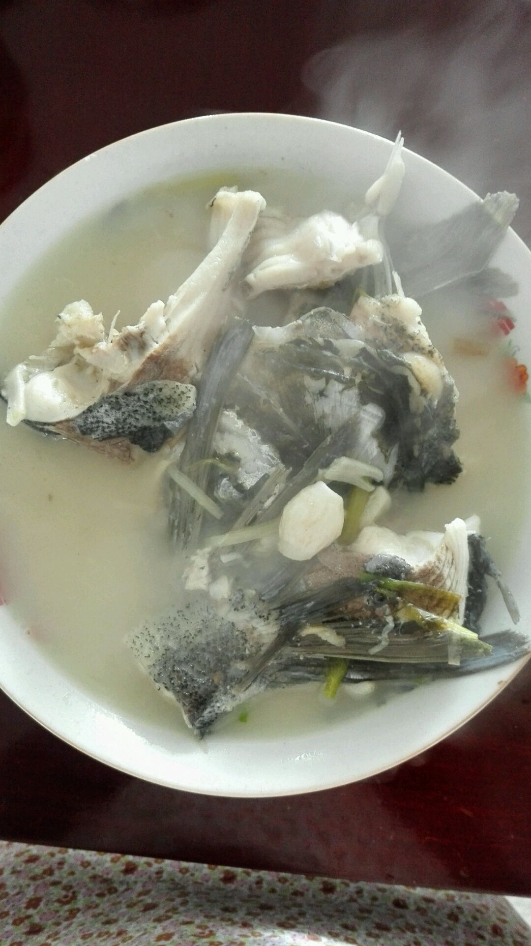 白炖鲢鱼汤