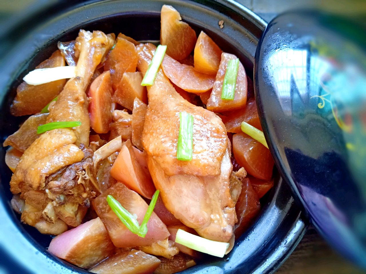 鸭肉炖水萝卜