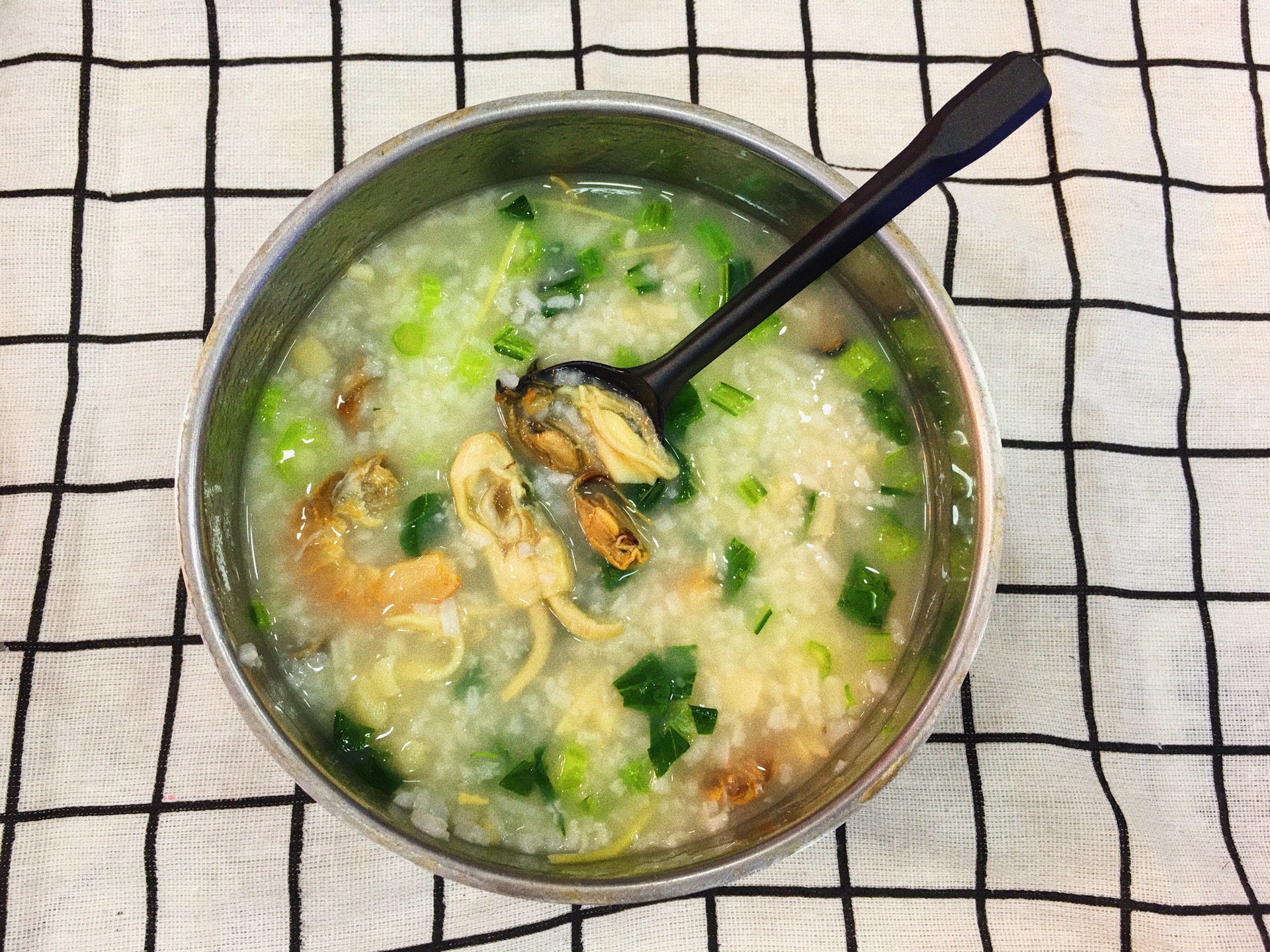 剩米饭的“富贵”转变 海鲜粥