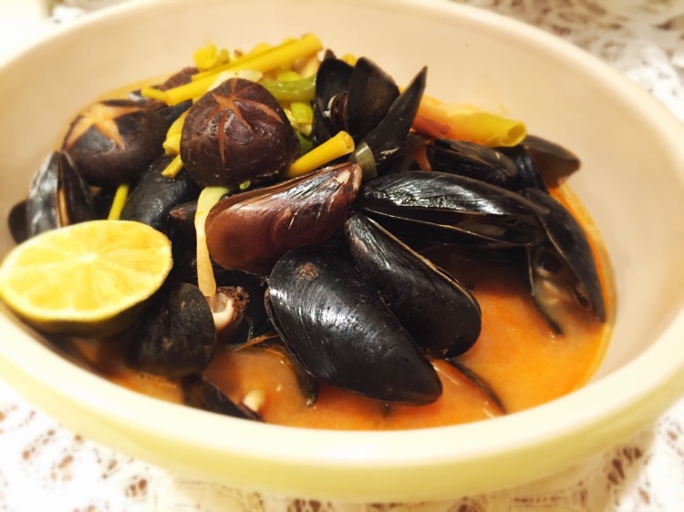 冬阴淡菜（Mussels）汤