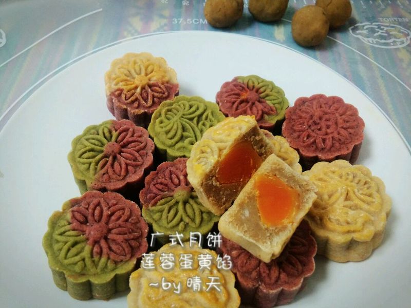 广式彩色月饼