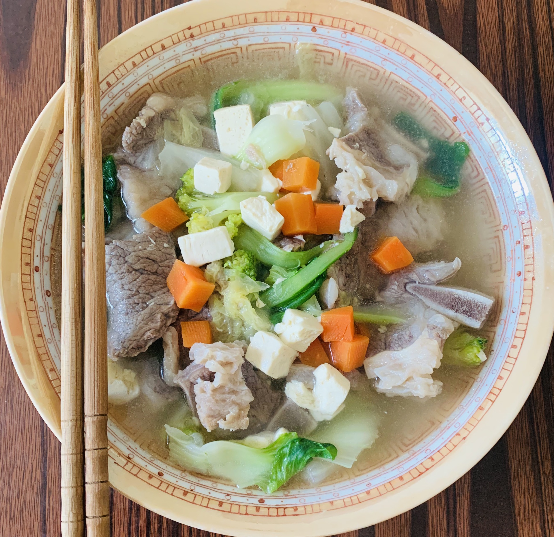 牛仔骨蔬菜豆腐汤（清淡减脂）