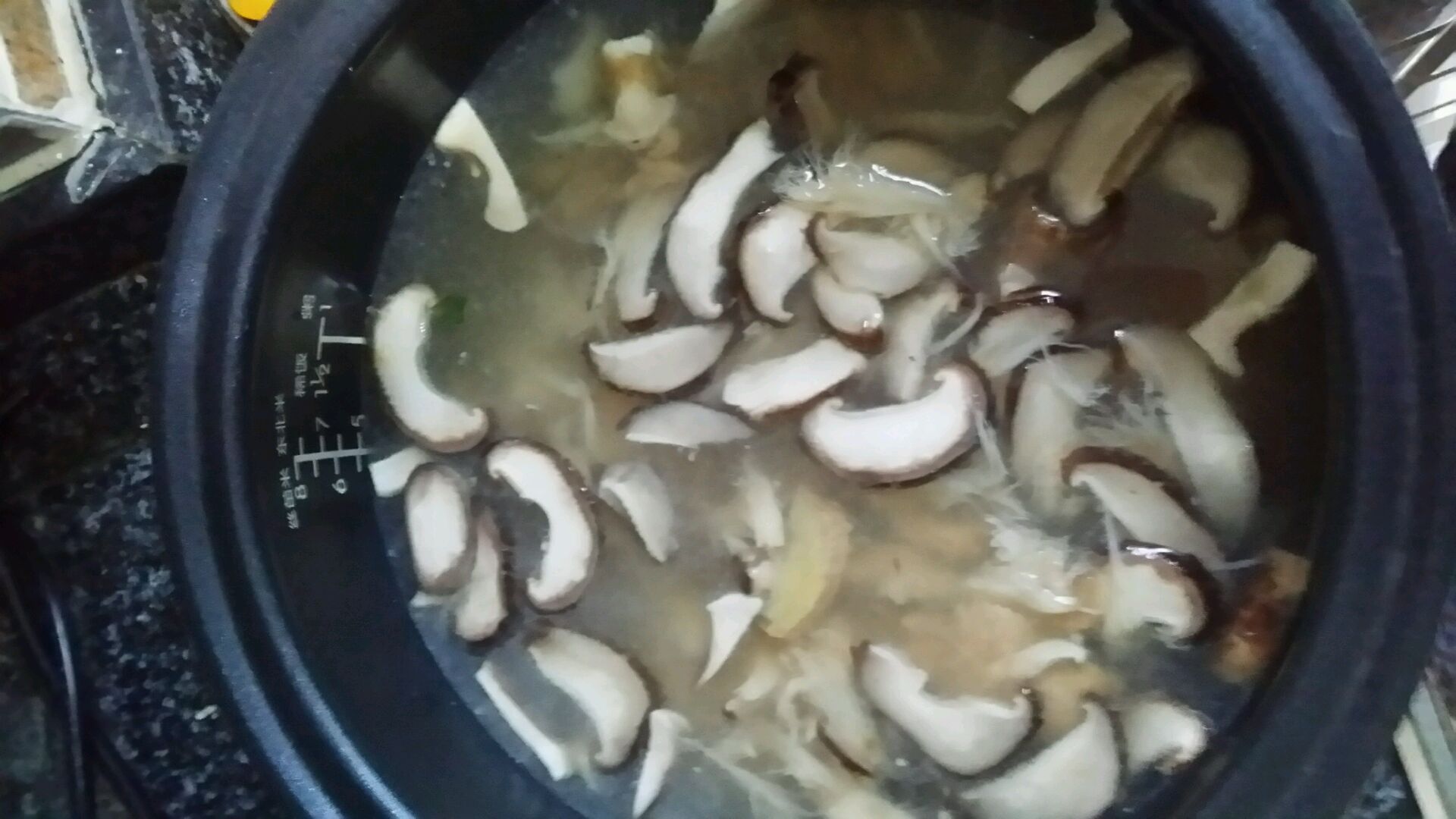 猴头菇鸡片汤