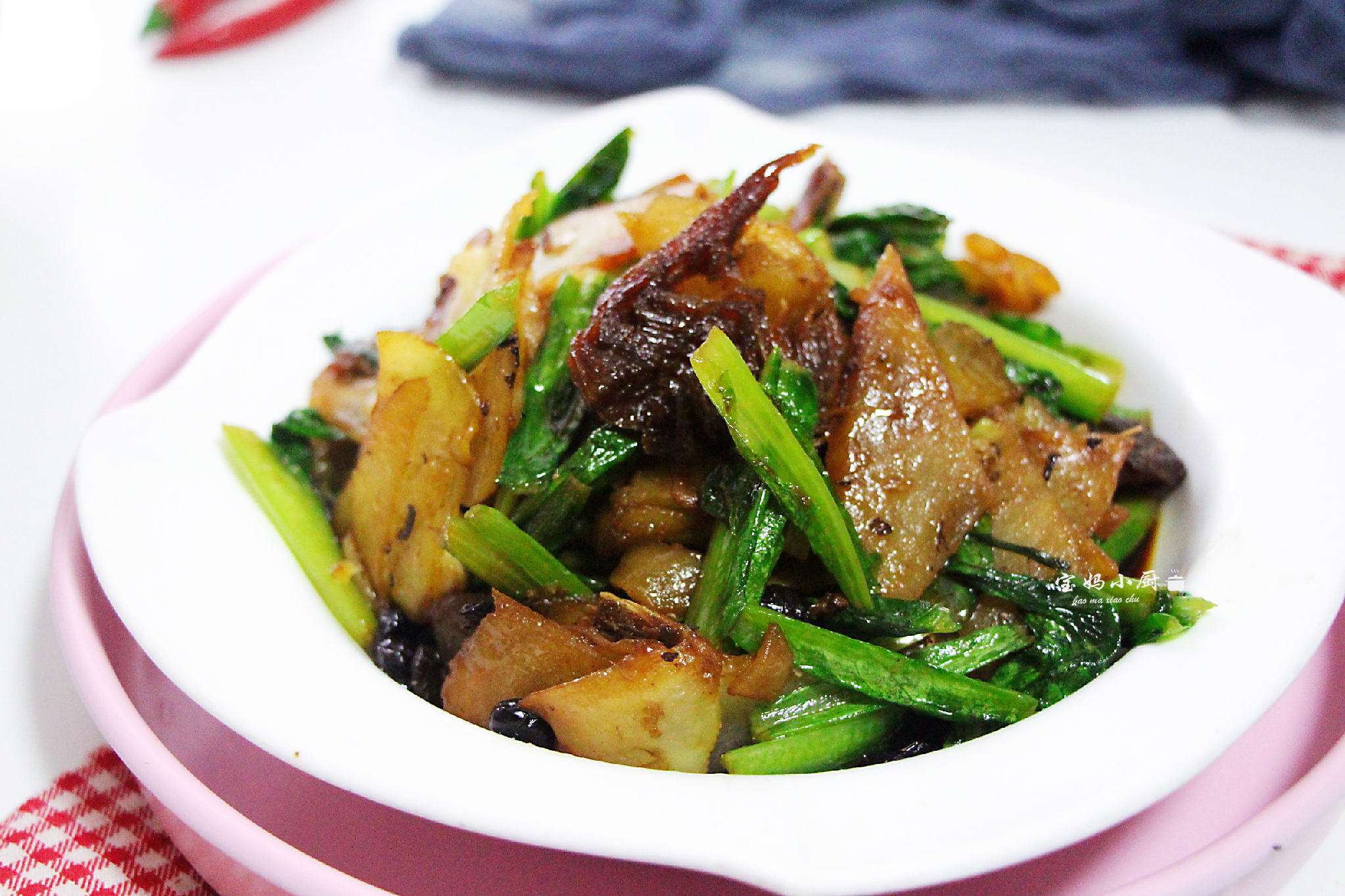 冬季下饭菜，豆豉鱼炒土豆油麦菜