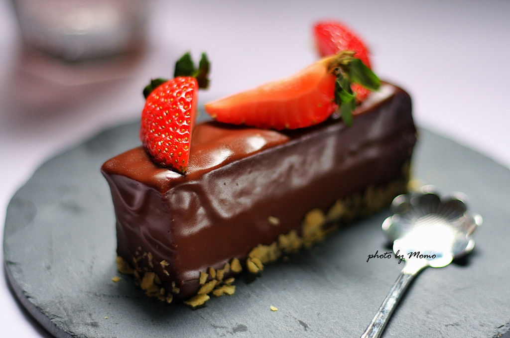 COUSS（卡士）烤箱CO-750A食谱之巧克力草莓蛋糕