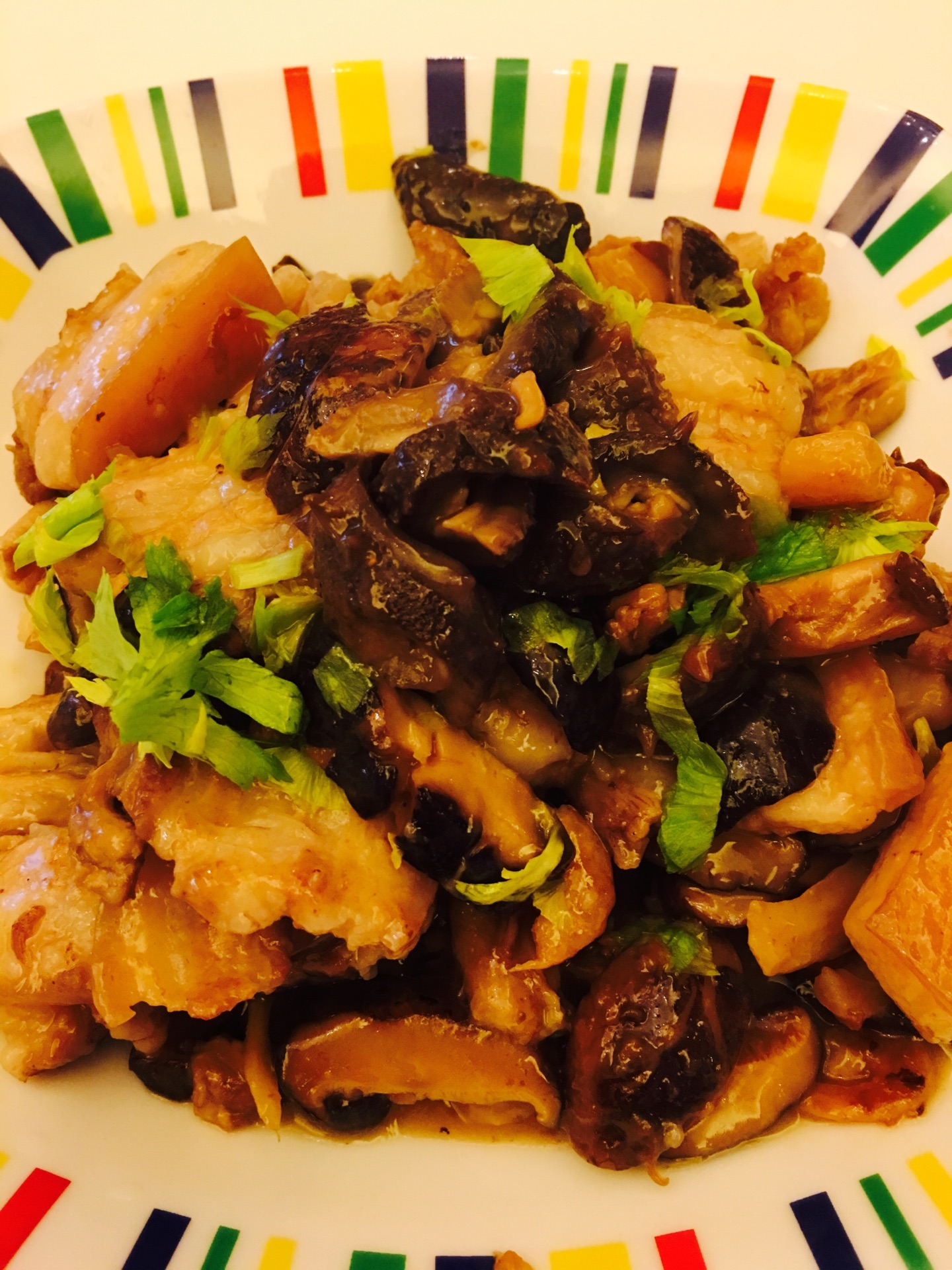 潮州海参汤，海参焖土猪肉，海参炒芹菜