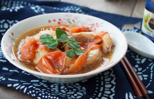 茄香焖鱼--汤好鲜，能喝的一定干上两口